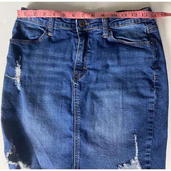 Wax Jean Los Angeles Destroyed Denim Skirt - Size Medium - Picture 4 of 7
